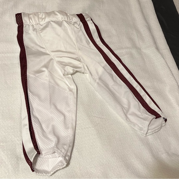 Nike football shorts - Picture 2 of 2